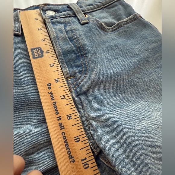 Levi's Raw Hem Straight Leg Medium Wash Jeans - 24 - Picture 7 of 9